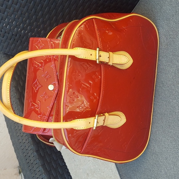 LOUIS VUITTON Summit Drive Bag & Wallet Set - Picture 11 of 16